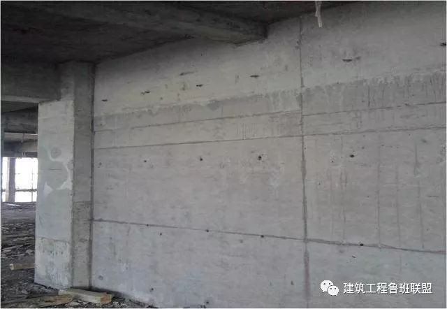 施工現(xiàn)場質量檢查的八字真經(jīng)：看、摸、敲、照、靠、量、吊、套  第1張